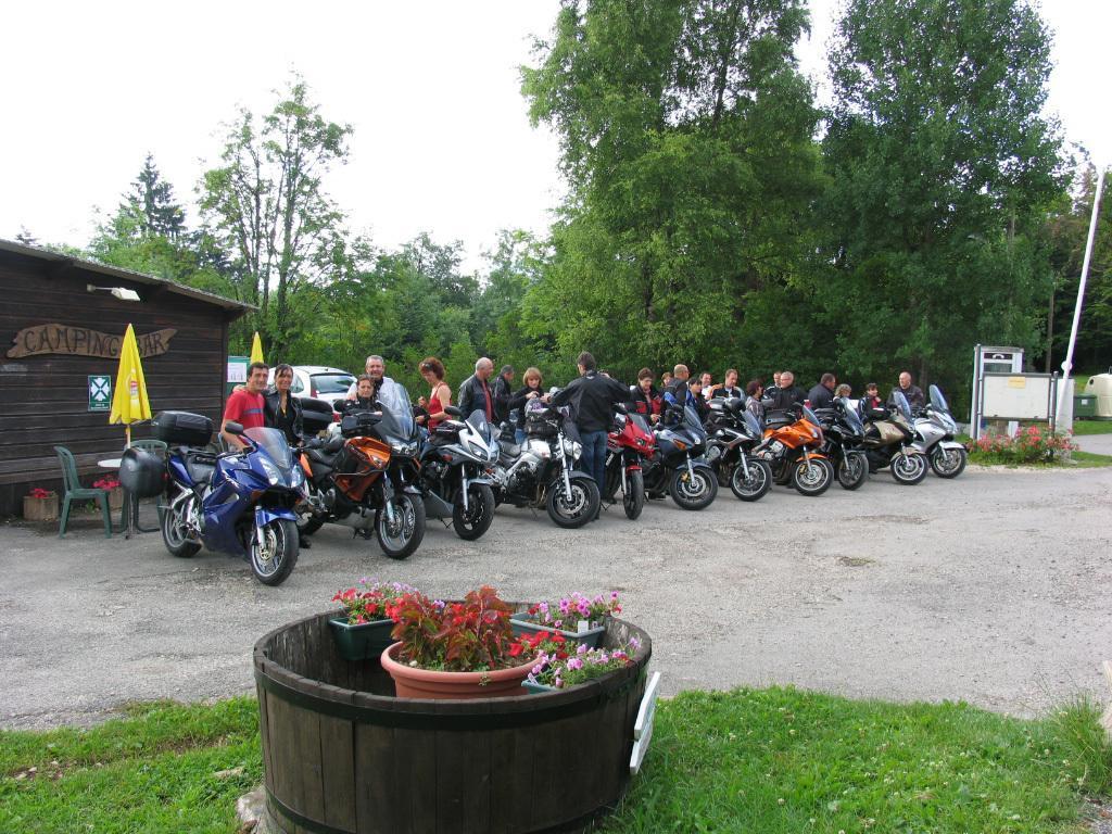 Hotel Team Holiday - Camping Le Balcon De Chartreuse Miribel-les-Échelles Esterno foto